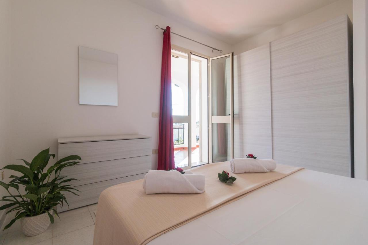 Suite Apartment La Punta Cala Gonone Exterior foto
