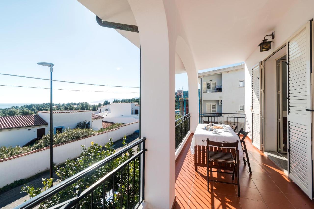 Suite Apartment La Punta Cala Gonone Exterior foto