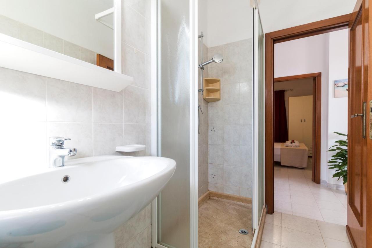 Suite Apartment La Punta Cala Gonone Exterior foto